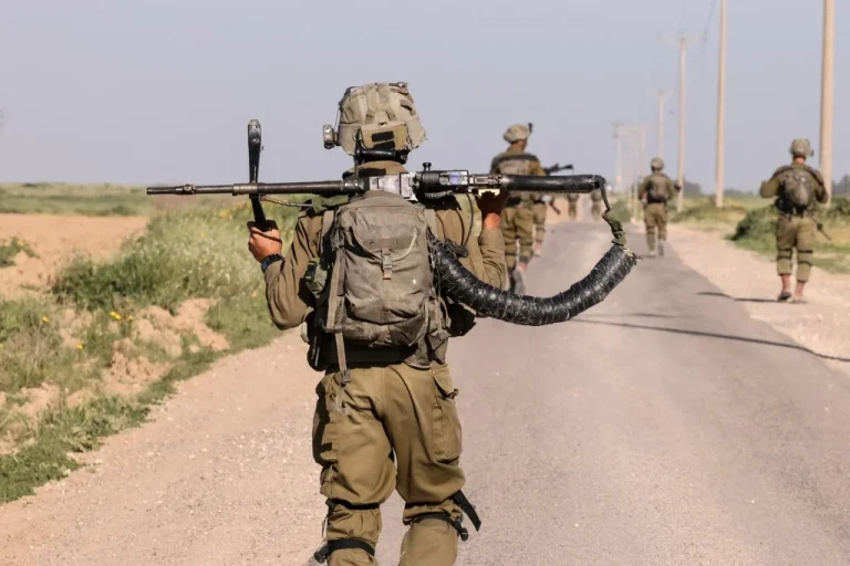 Canadá planeja interromper envio de armas para Israel