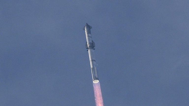 VÍDEO: Foguete Starship explode, mas empresa de Elon Musk considera lançamento um ‘sucesso’