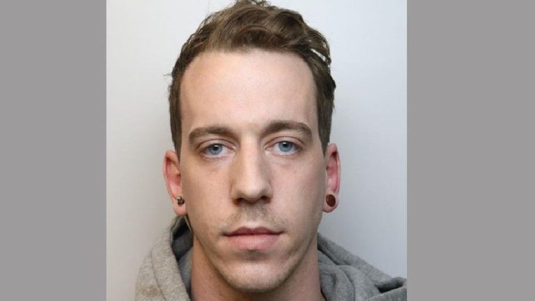 Tribunal condena homem a 14 anos de prisão por morte da filha de três meses na Inglaterra