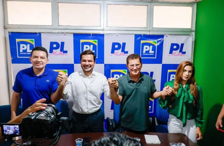 Apesar da ausência de Menezes em lançamento de pré-candidatura, Alberto Neto diz: “Quero ele no meu projeto”