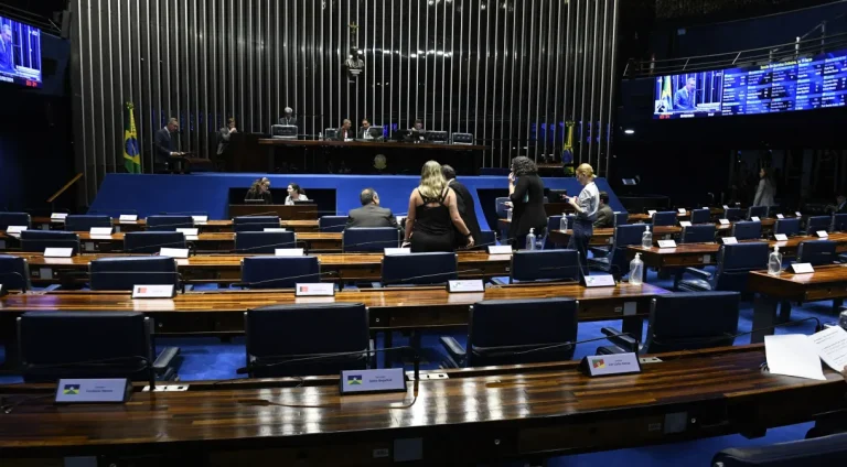 Senado retoma debate sobre “taxa das blusinhas” nesta quarta (5/6)