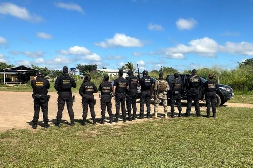 Indígena é preso suspeito de estuprar e engravidar menina de 11 anos, no AM Indígena é preso suspeito de estuprar e engravidar menina de 11 anos, no AM