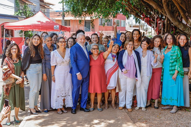 Lula no Dia da Mulher: “nunca se contentem com o que já conquistaram”
