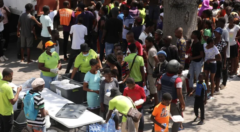 República Dominicana suspende voos para o Haiti