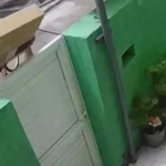 VIDEO–Entregador-joga-televisao-por-cima-de-porta0017165200202403141009