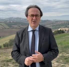 Deputado italiano relata horror em Gaza: “amputam perna com arame farpado”