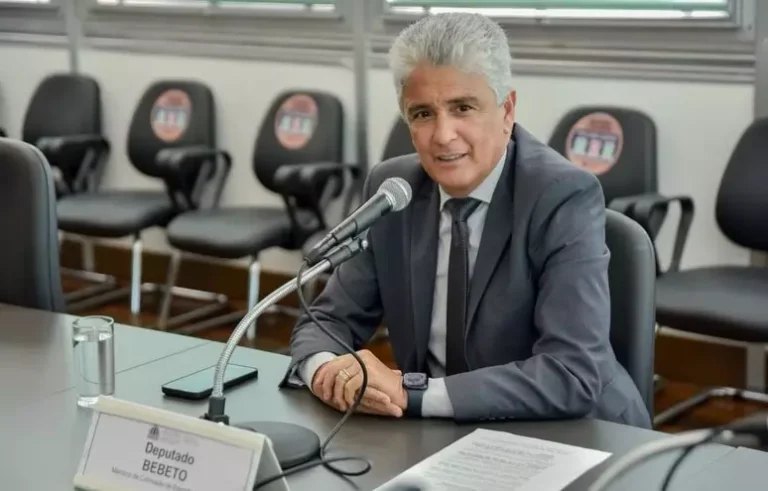 Bebeto terá apartamento leiloado para pagamento de dívida de condomínio