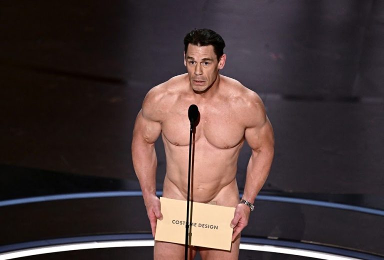 John Cena entra pelado para entregar prêmio no Oscar 2024