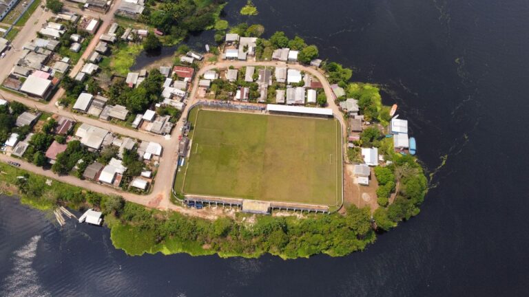Amazonas FC estuda jogos em estádio na beira do rio