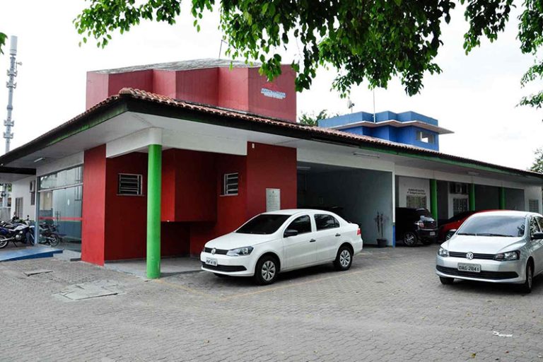 Motorista de app que usava faca para cometer estupros é preso em Manaus