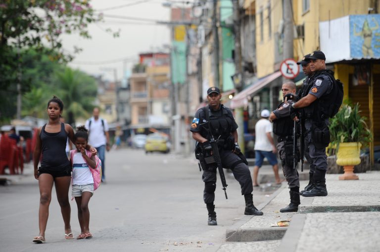 STF decide que União deve indenizar família de vítima de bala perdida durante operação policial