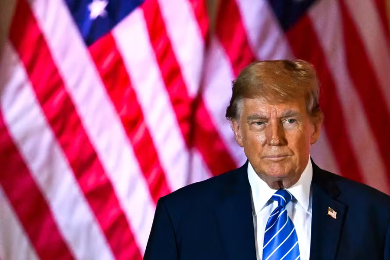 Trump diz que banir TikTok nos EUA poderá fortalecer o Facebook