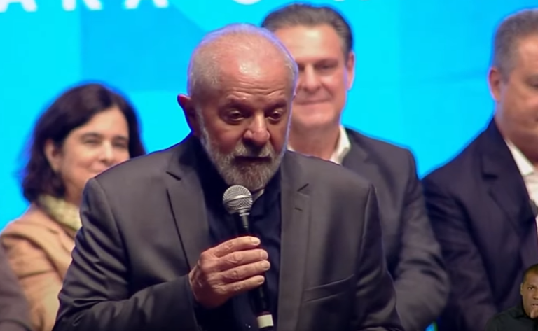 Lula critica Milei e Bolsonaro durante evento no RS: “A democracia está correndo risco”