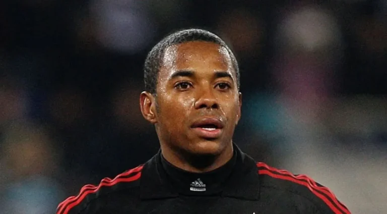 Presidente do STJ assina determinação para Justiça de Santos prender Robinho
