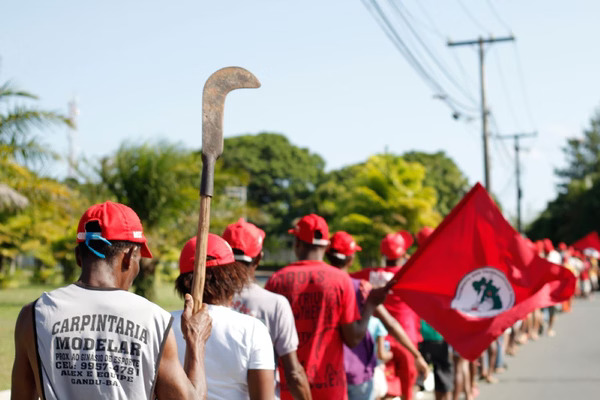 "Abril Vermelho": MST anuncia que quer realizar 50 ocupações até o fim do mês