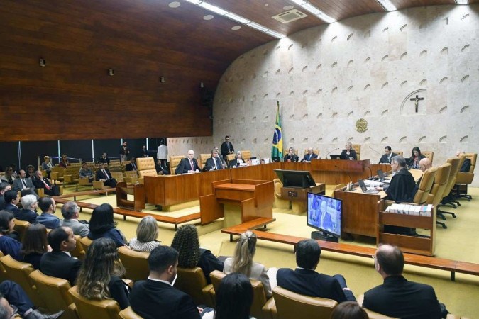 STF proíbe abordagem policial baseada em cor da pele ou gênero STF proíbe abordagem policial baseada em cor da pele ou gênero