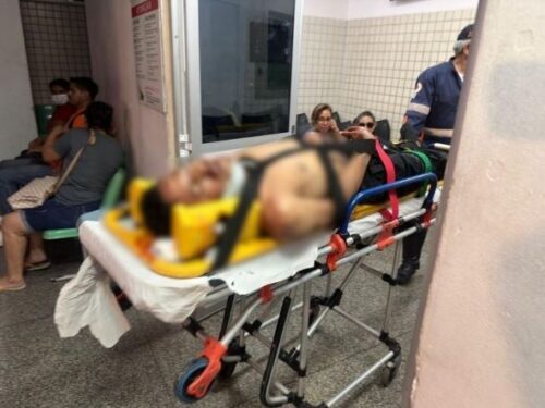Homem suspeito de praticar assaltos é espancado pela população, em Manaus