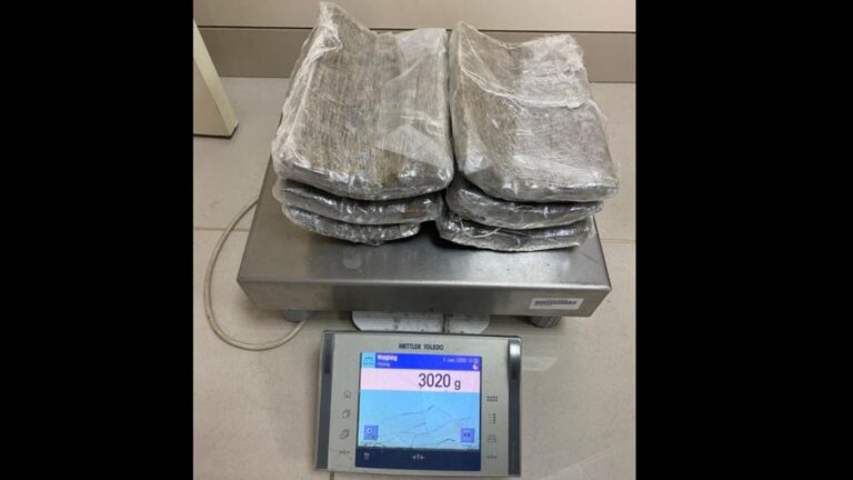 PF prende três pessoas por tráfico de drogas em Manaus