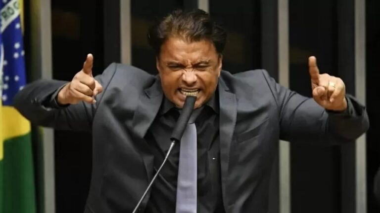 Polícia Federal prende ex-deputado Wladimir Costa em aeroporto no Pará