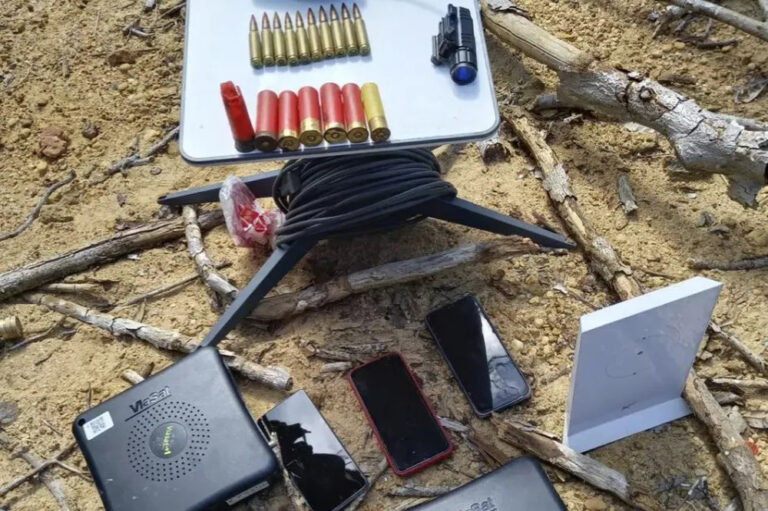 Combate ao garimpo em Terra Yanomami apreende materiais e antenas de Musk