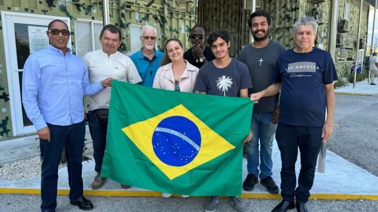 Itamaraty usa helicóptero para resgatar 7 brasileiros e 1 alemã no Haiti
