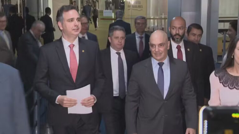 Moraes vai ao Senado e diz que antes das redes sociais, "éramos felizes e não sabíamos"