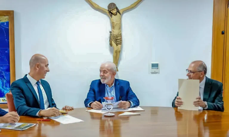 Em encontro com Lula, Mercado Livre anuncia investimento de R$23 bilhões no Brasil