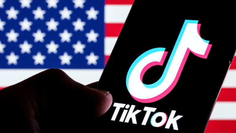 Intervenção do presidente eleito Donald Trump para "salvar" a plataforma chinesa TikTok segue promessa de campanha de manter o popular aplicativo de mídia social nos Estados Unidos