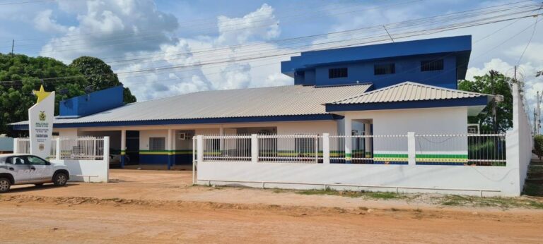 Casal foragido por homicídio e ocultação de cadáver no AM é preso no Ceará