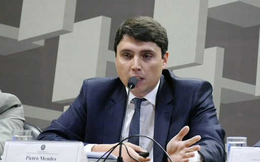 Justiça afasta presidente do Conselho de Administração da Petrobras