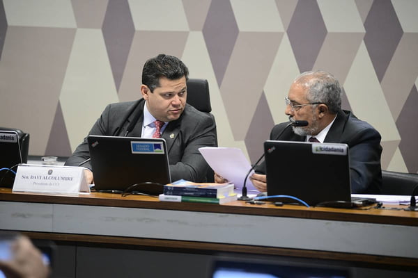 CCJ do Senado aprova reserva de 30% para minorias em concursos públicos