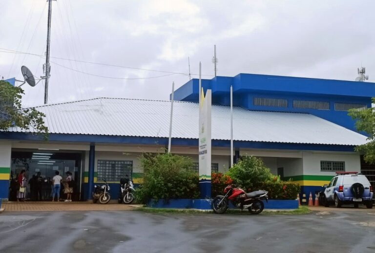 Homem é preso suspeito de estuprar adolescente de 15 anos dentro de barco, no AM