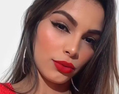 “Queimaduras foram dentro da boca”, diz mãe de jovem atacada com ácido no Paraná