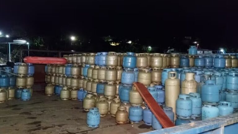 No Amazonas, cerca de 50 kg de drogas são encontrados em botijas de gás