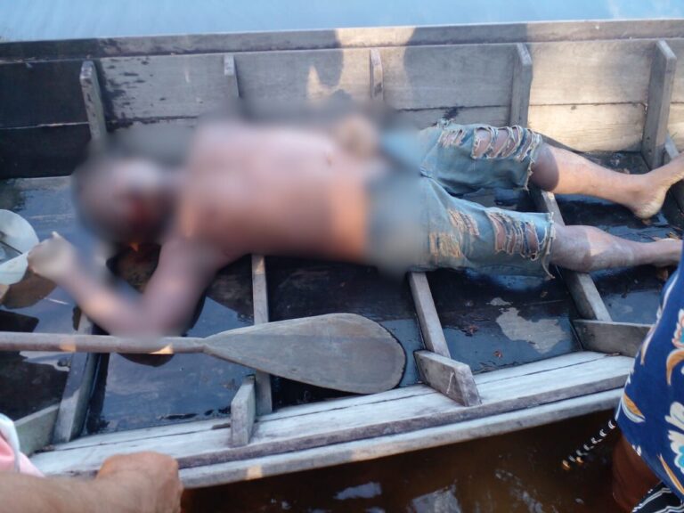 IMAGEM FORTE: Pescador é encontrado morto com marcas de tiros após cair em emboscada, no AM