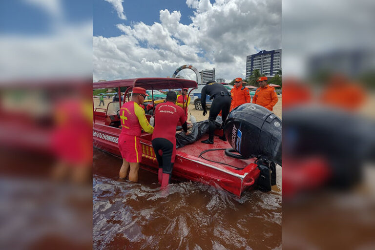 Jovem morre após dizer que daria ‘último mergulho’ em praia de Manaus