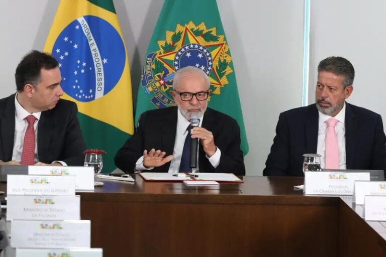 Lula envia projeto para flexibilizar liberação de verbas para a reconstrução do RS