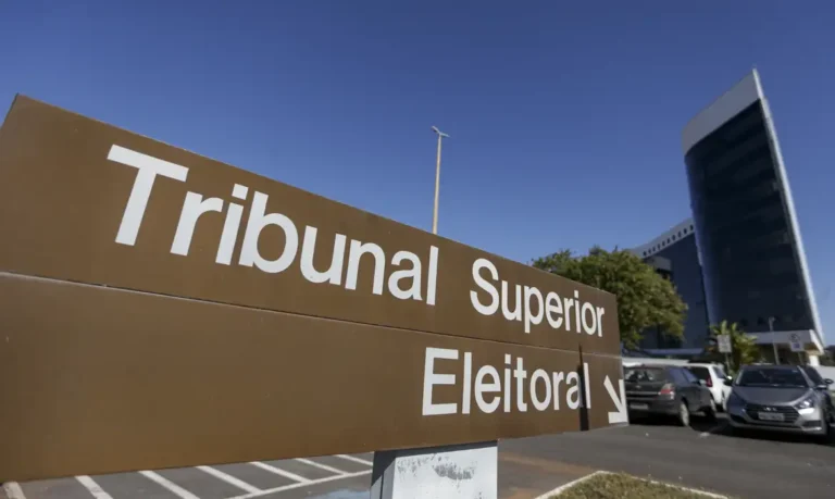 Concurso TSE Unificado tem 395 vagas e salários de até R$ 13,9 mil