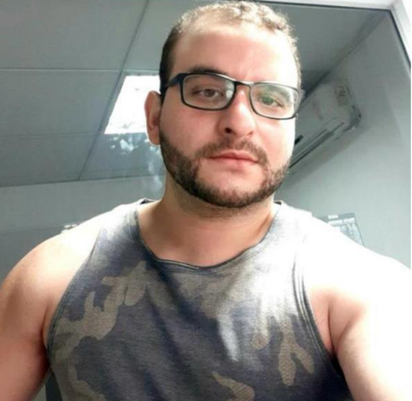 Em Manaus, motociclista morre após ser arremessado por carro e bater a cabeça