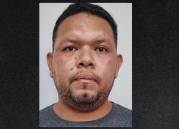 Suspeito de estuprar crianças e contaminar com HIV se entrega à polícia, em Manaus