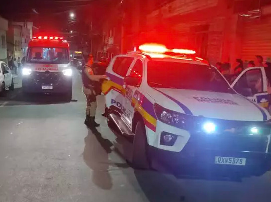 Idoso tenta separar briga, leva soco e morre após bater cabeça em MG