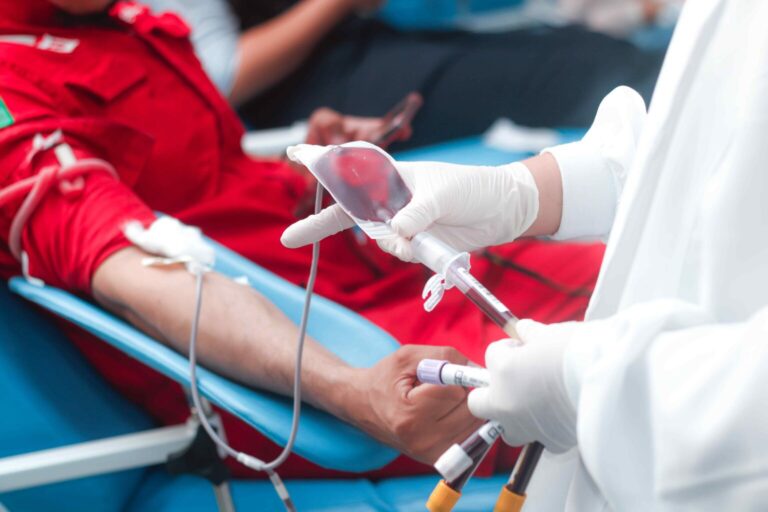 Hemoam determina suspensão de cirurgias que precisem de transfusão de sangue
