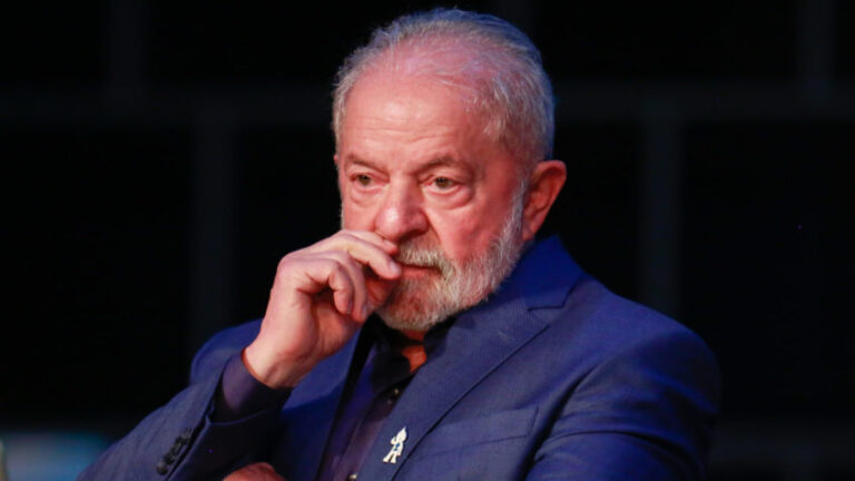 Lula sobre greve de universidades federais: “Vocês não estão prejudicando o Lula. Vocês estão prejudicando os alunos”