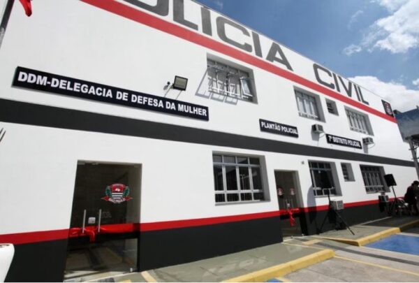 Homem é acusado de assediar adolescente de 13 anos em banheiro de shopping, em SP