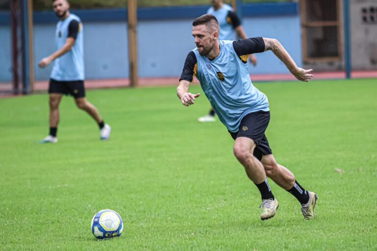Embalado, Amazonas visita o Operário-PR pela Série B do Brasileirão