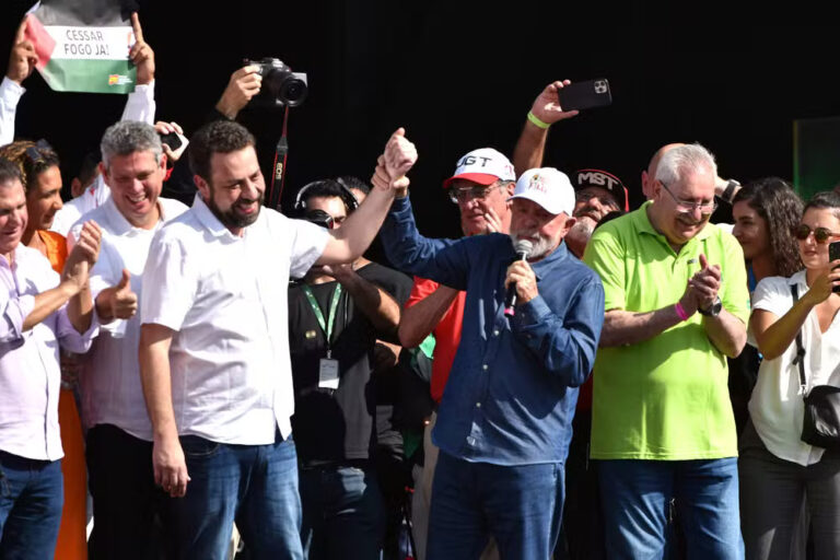 Justiça eleitoral condena Lula e Boulos por propaganda antecipada; presidente pagará R$ 20 mil