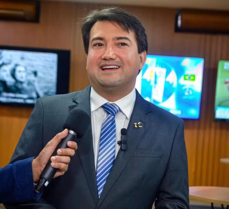 Jender Lobato assume como novo diretor da Manauscult