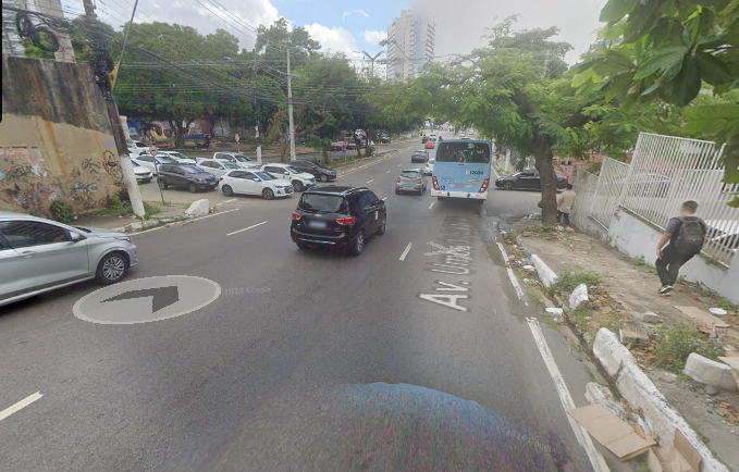 Trecho da avenida Umberto Calderaro Filho será interditado na próxima semana para implantação de rede de esgoto
