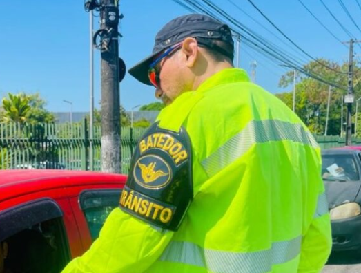 Trânsito é alterado no Centro para obras de saneamento; confira mudanças