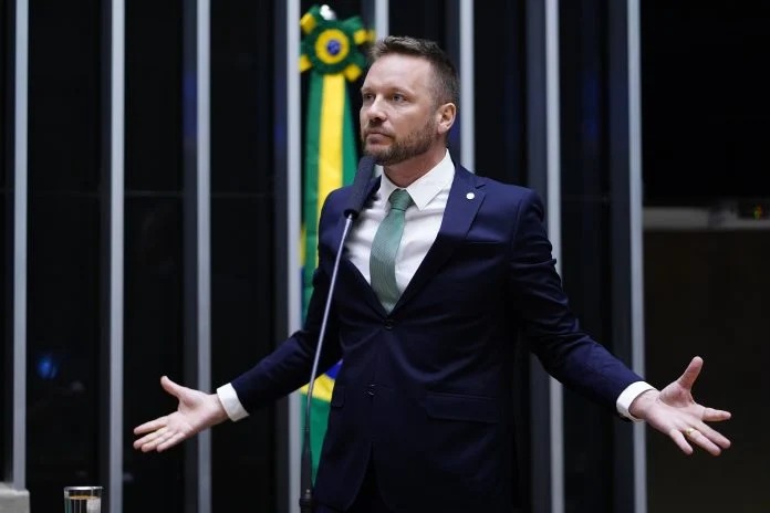 Deputado federal do RS é cassado por fraude em cota de gênero; entenda